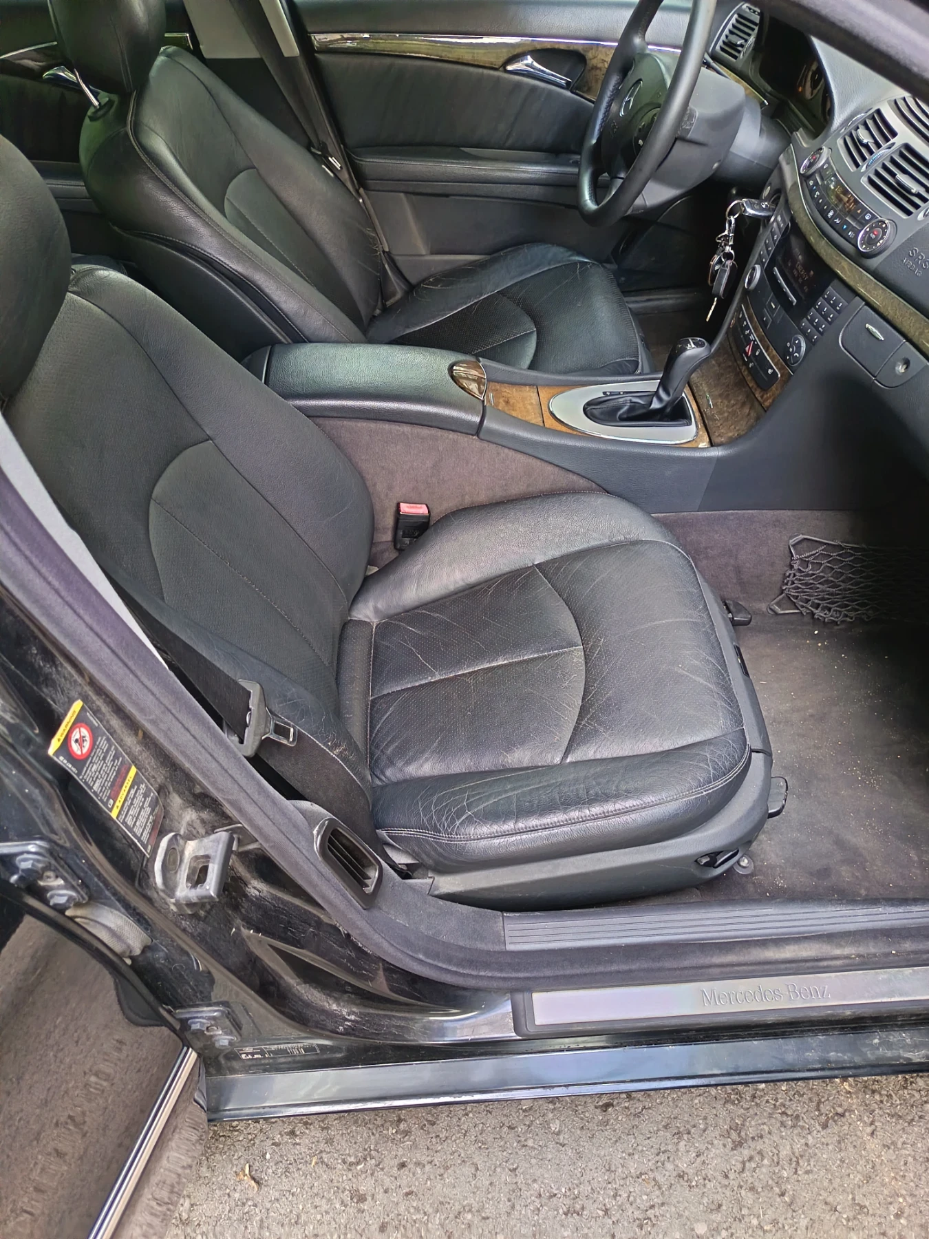 Mercedes-Benz E 320, снимка 8 - Автомобили и джипове - 55362831