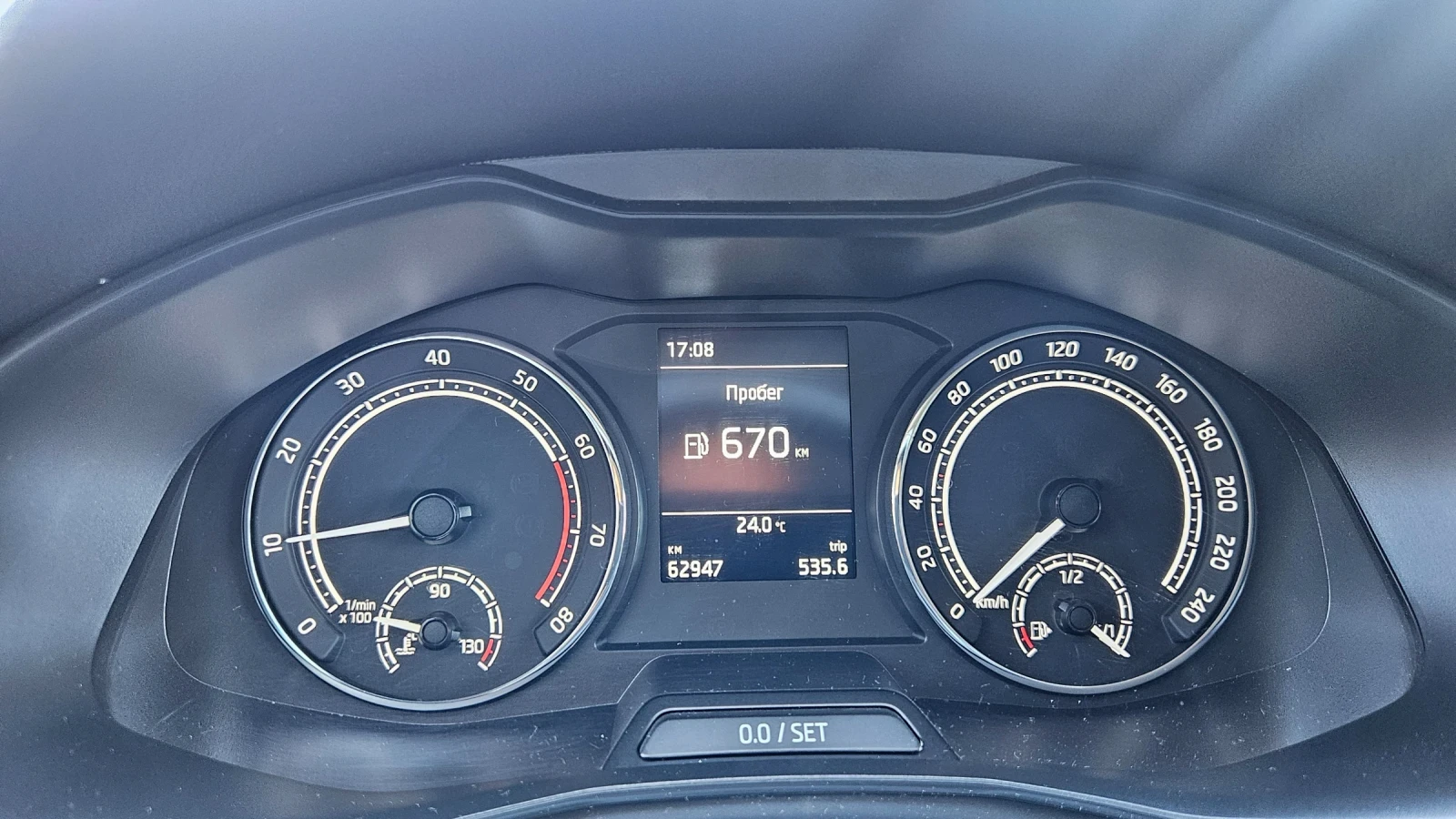 Skoda Scala 63000КМ. FULL LED KEYLESS CARPLAY, снимка 13 - Автомобили и джипове - 55619717