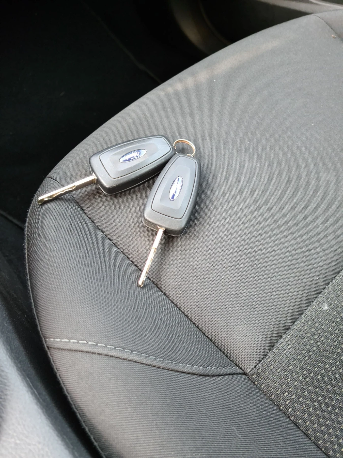 Ford Focus 1.6i/ става на газ, снимка 15 - Автомобили и джипове - 55671541