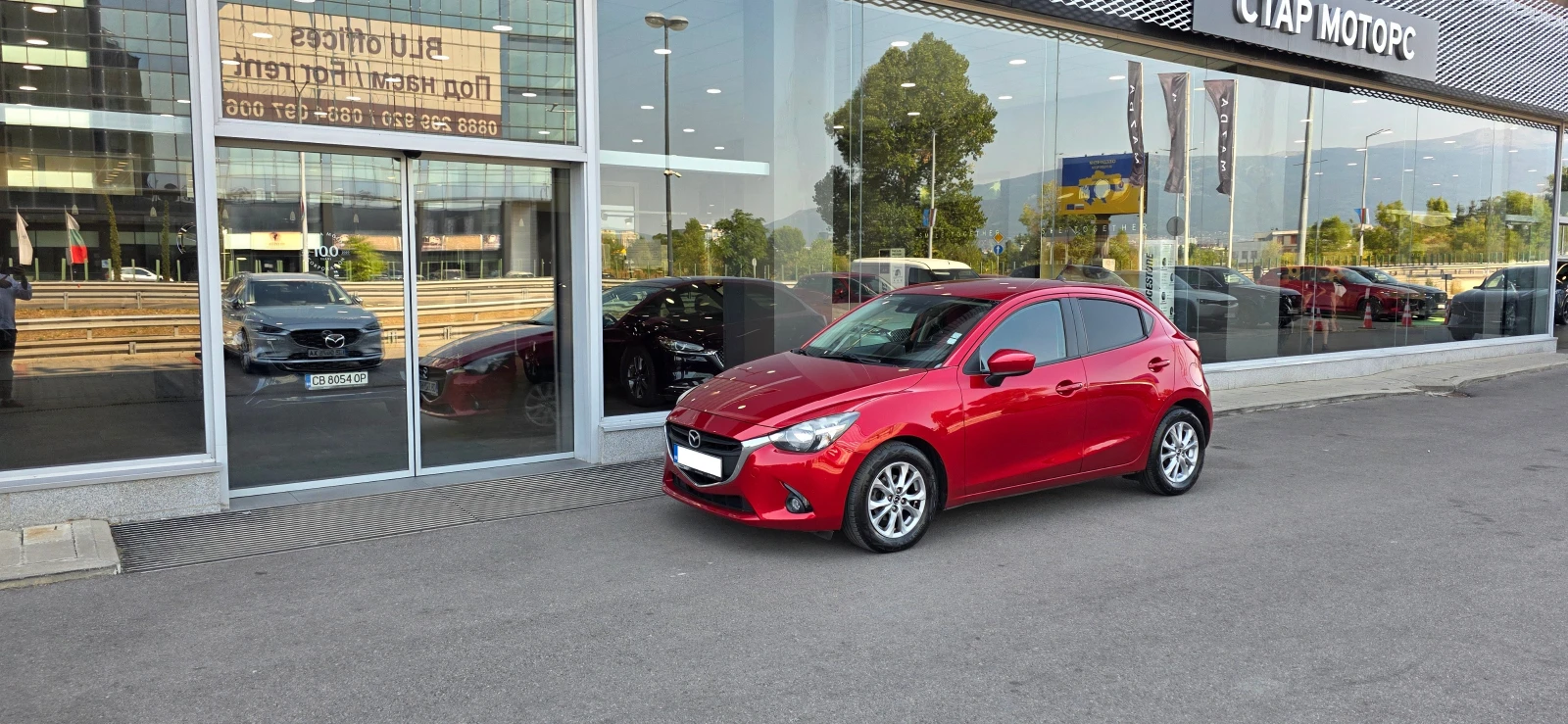 Mazda 2 HAZUMI Passion Red