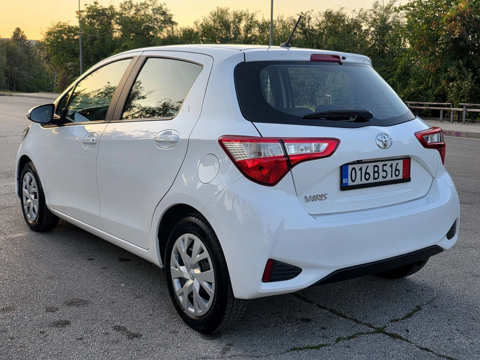 Toyota Yaris Фейслифт, Сервизна история Toyota , снимка 8 - Автомобили и джипове - 55892659