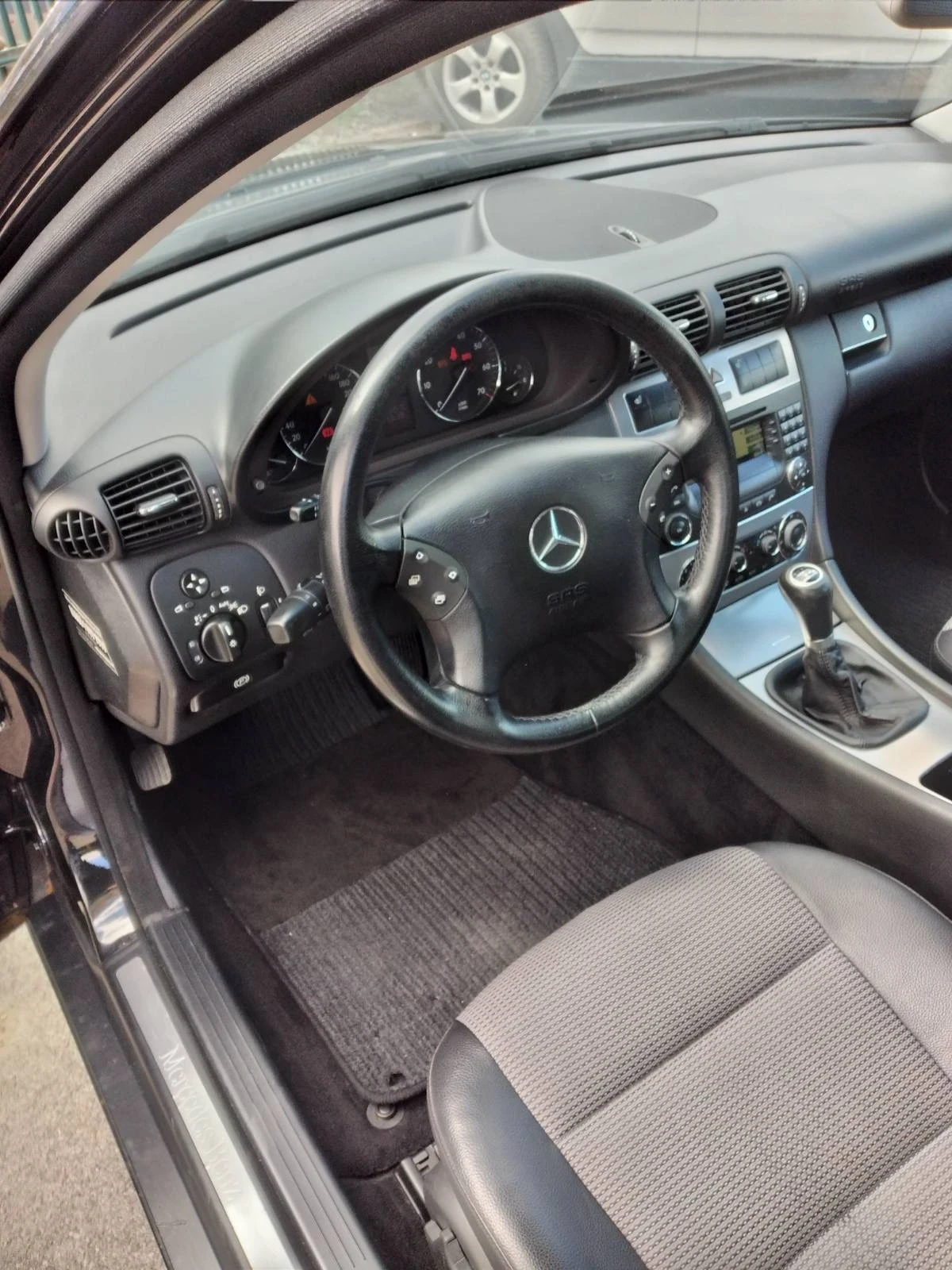 Mercedes-Benz C 200 kompressor Германия, снимка 8 - Автомобили и джипове - 56230509