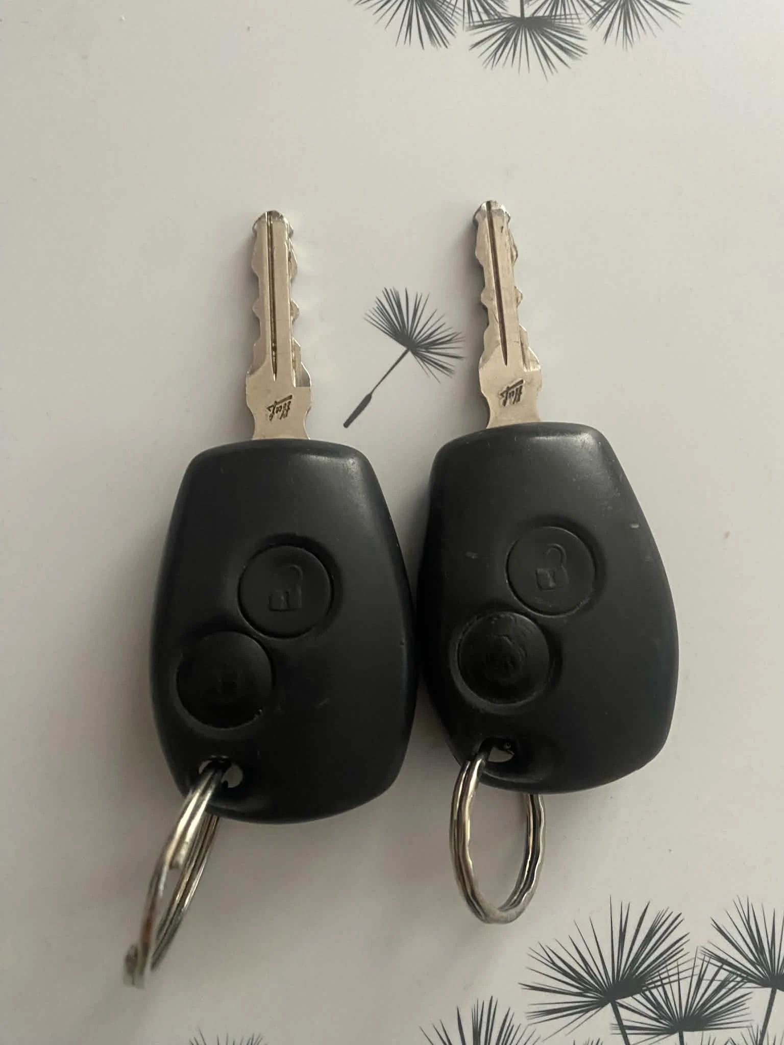 Dacia Sandero 1.5 dci, снимка 17 - Автомобили и джипове - 56660268