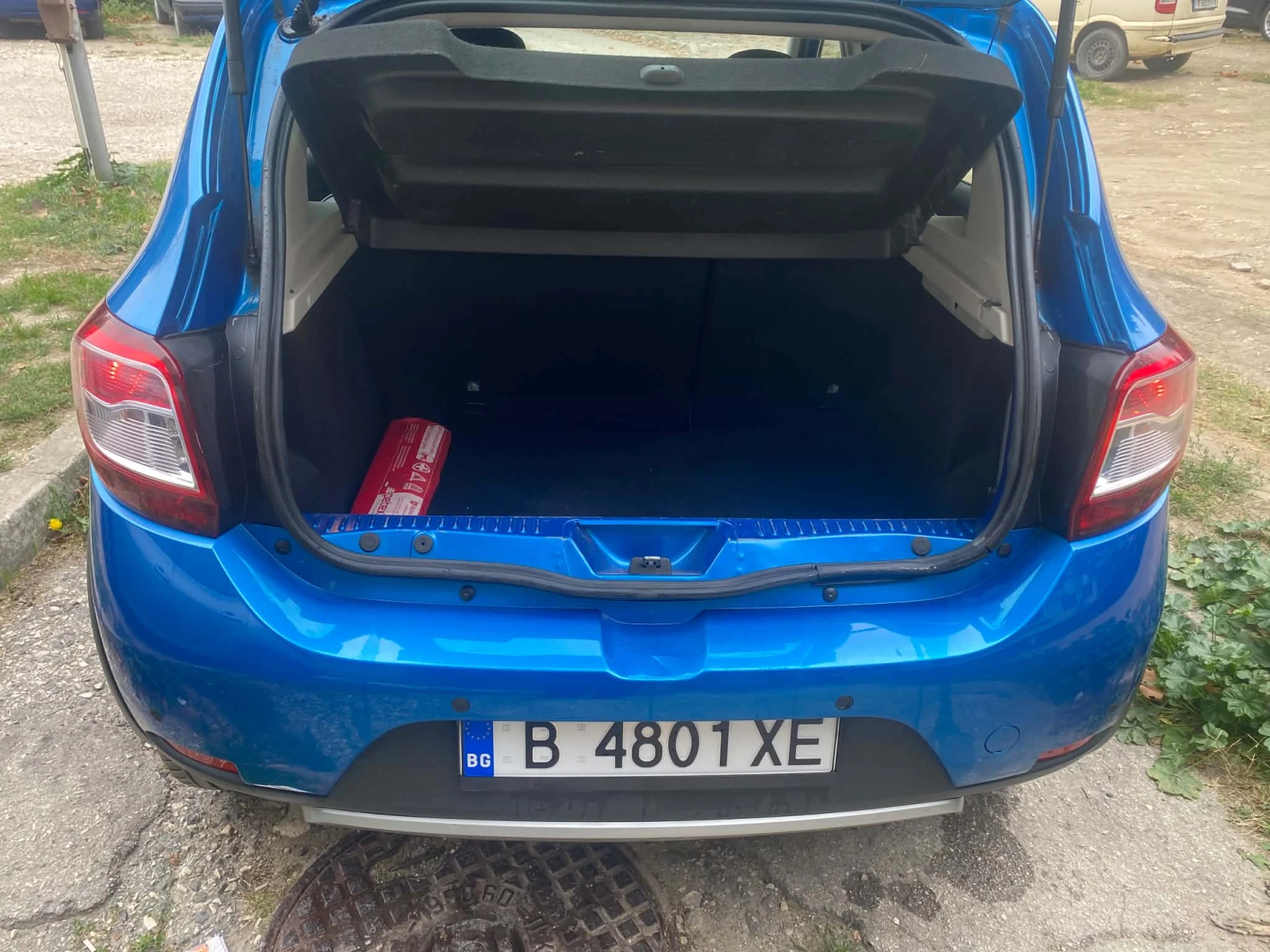 Dacia Sandero 1.5 dci, снимка 4 - Автомобили и джипове - 56660268