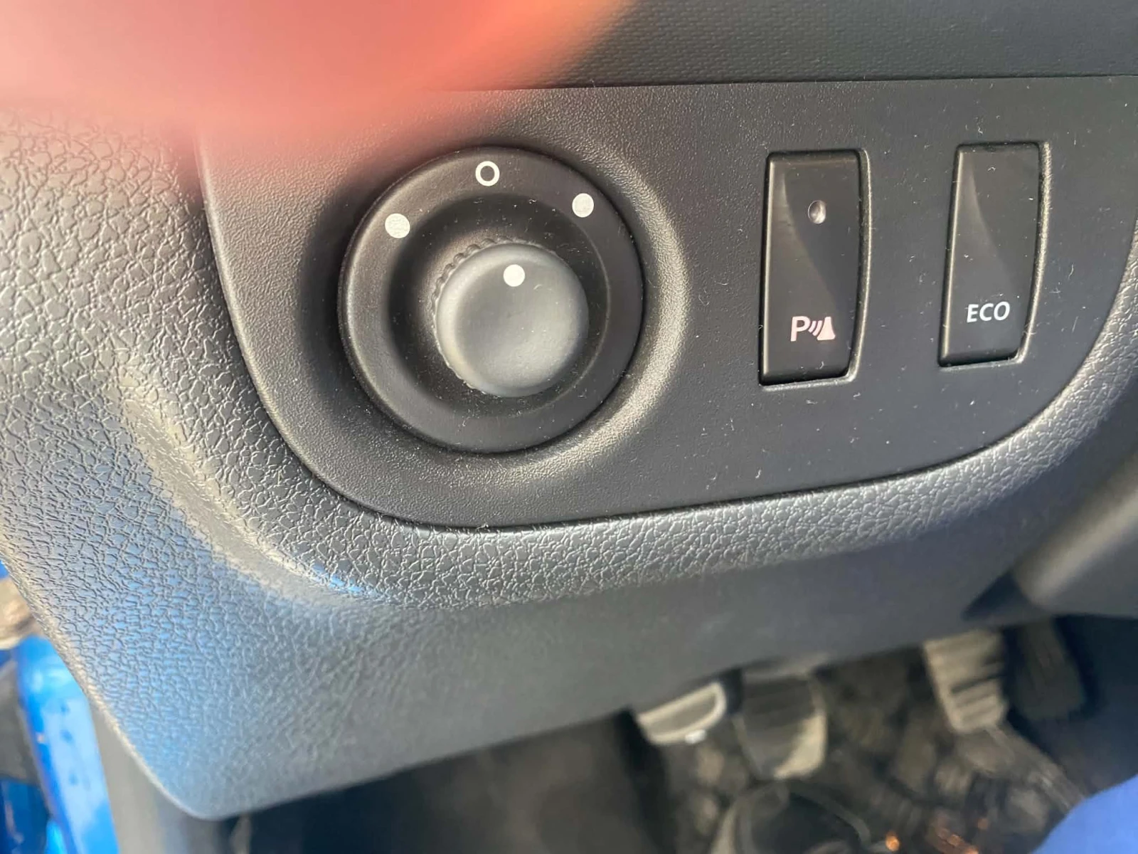 Dacia Sandero 1.5 dci, снимка 12 - Автомобили и джипове - 56660268