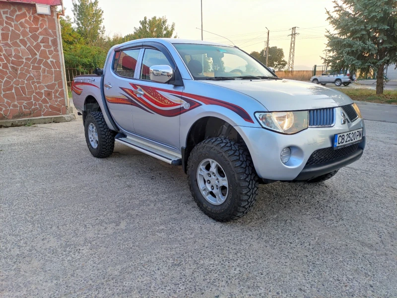 Mitsubishi L200, снимка 3 - Автомобили и джипове - 47264703