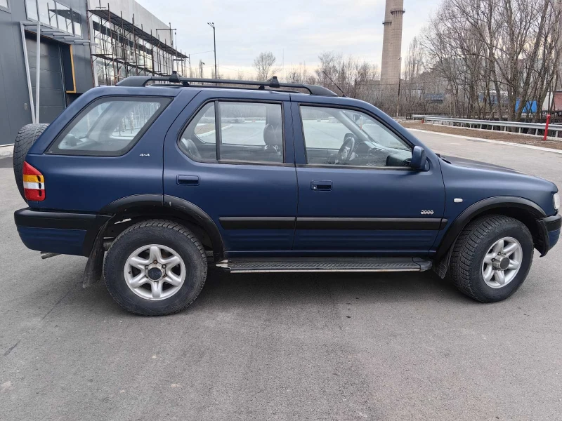 Opel Frontera 2.2i 16v газ, снимка 5 - Автомобили и джипове - 49277876