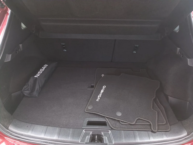 Nissan Qashqai 1.5 dCi Face * TOP* , снимка 13 - Автомобили и джипове - 52187622