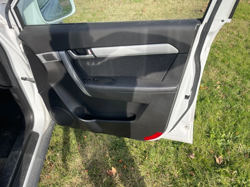 Chevrolet Captiva 2.2 CDTI 7 Места фейслифт, снимка 12 - Автомобили и джипове - 52278694