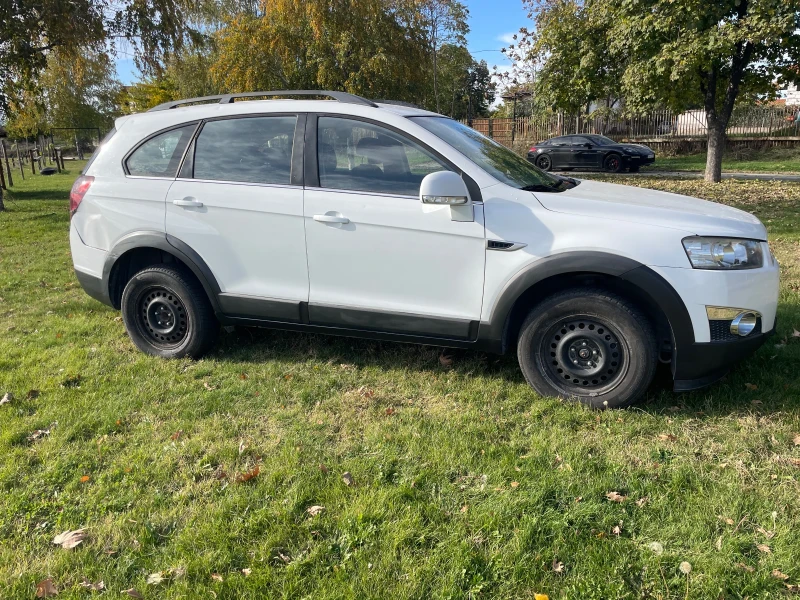 Chevrolet Captiva 2.2 CDTI 7 Места фейслифт, снимка 4 - Автомобили и джипове - 52278694