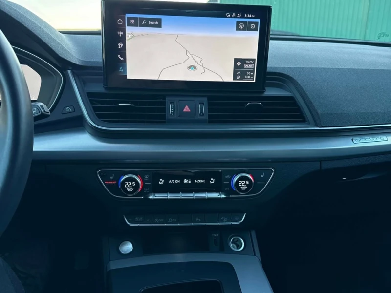 Audi Q5 * PROGRESSIV * CARFAX * DISTRONIC * PANO, снимка 6 - Автомобили и джипове - 53424868