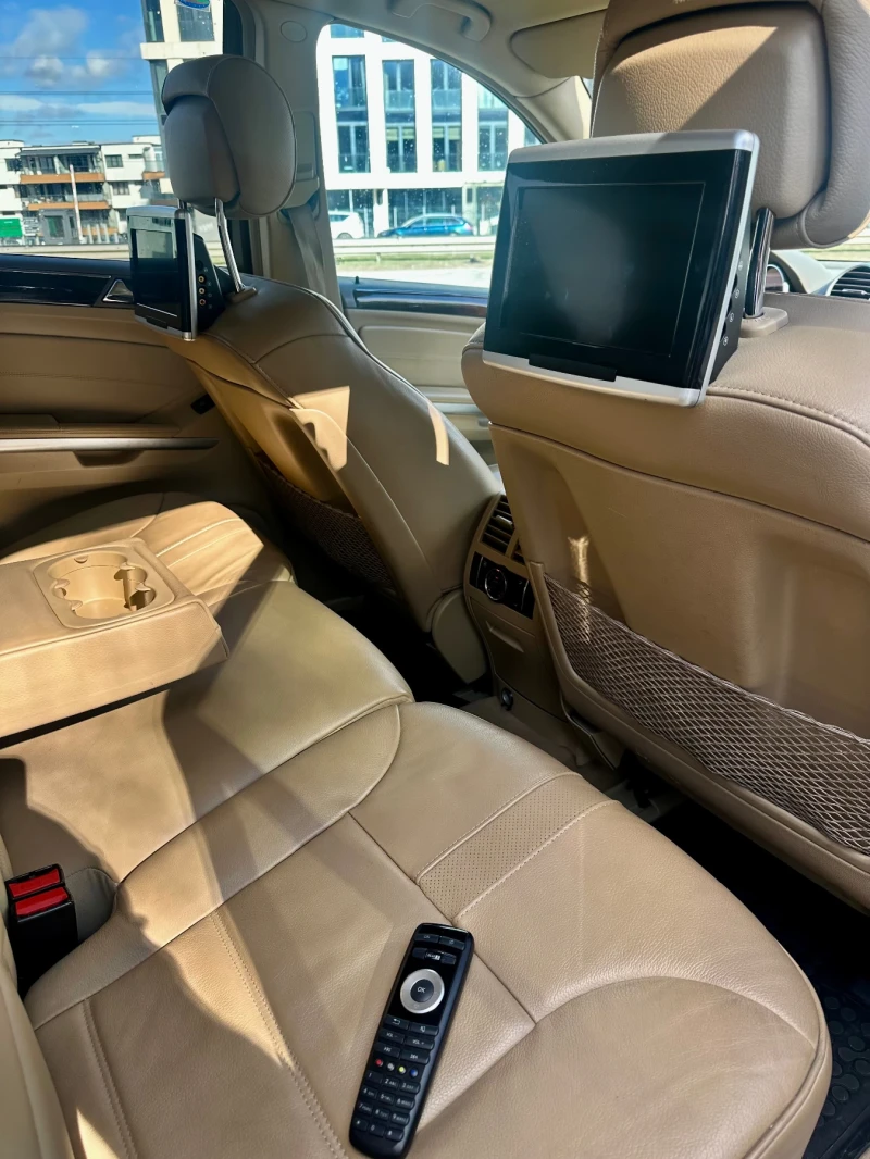Mercedes-Benz ML 350 350 cdi Last edition Distronic, снимка 16 - Автомобили и джипове - 53444105