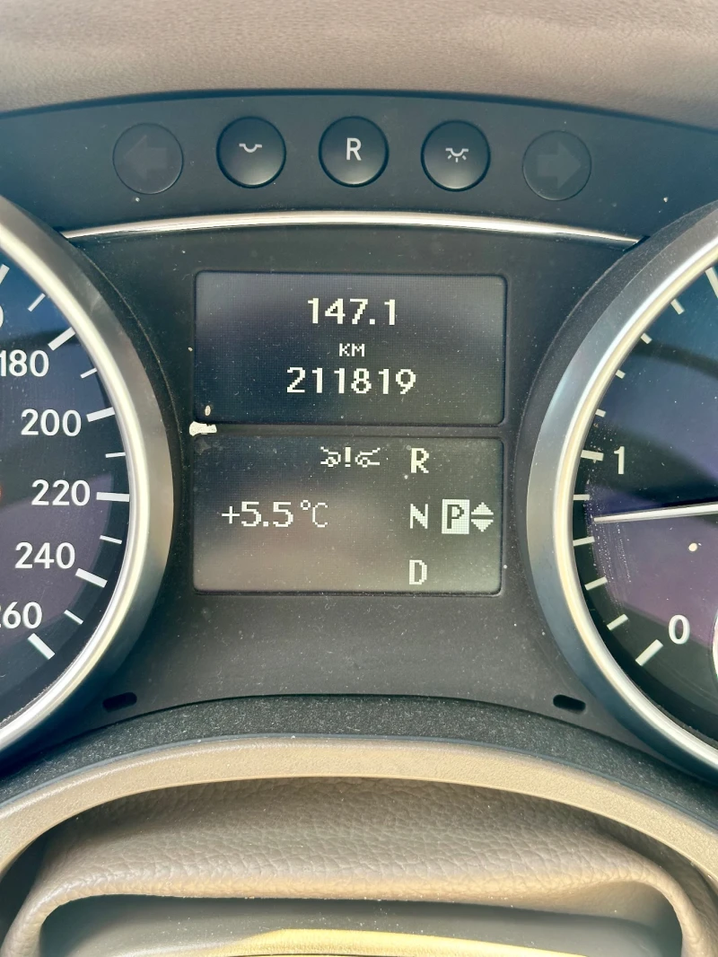 Mercedes-Benz ML 350 350 cdi Last edition Distronic, снимка 17 - Автомобили и джипове - 53444105