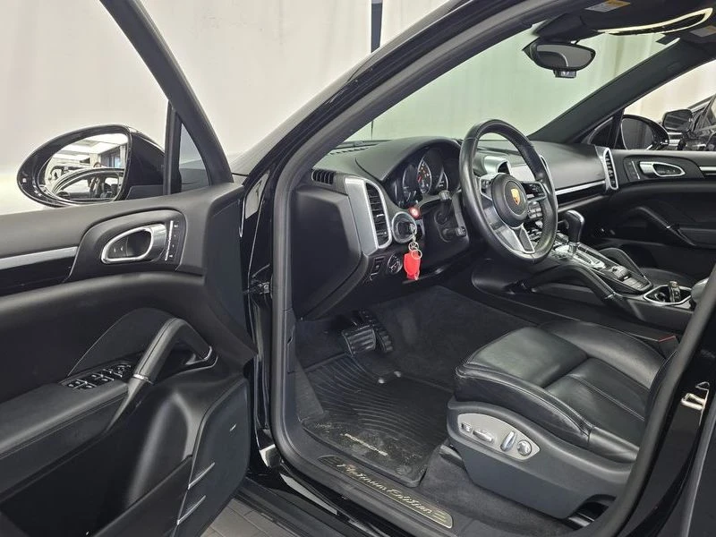 Porsche Cayenne 3.0 Diesel Platium Edition| 245к.с.| ВКЛ.ТЕХНОТЕСТ, снимка 10 - Автомобили и джипове - 55197482