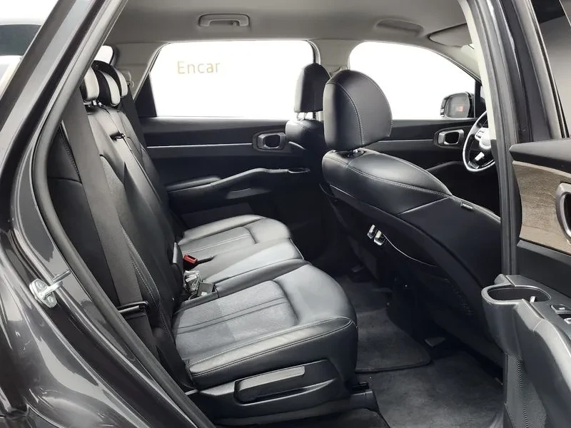 Kia Sorento 2.2 CRDI 4WD - САМО 30% АВАНС, снимка 12 - Автомобили и джипове - 55899870