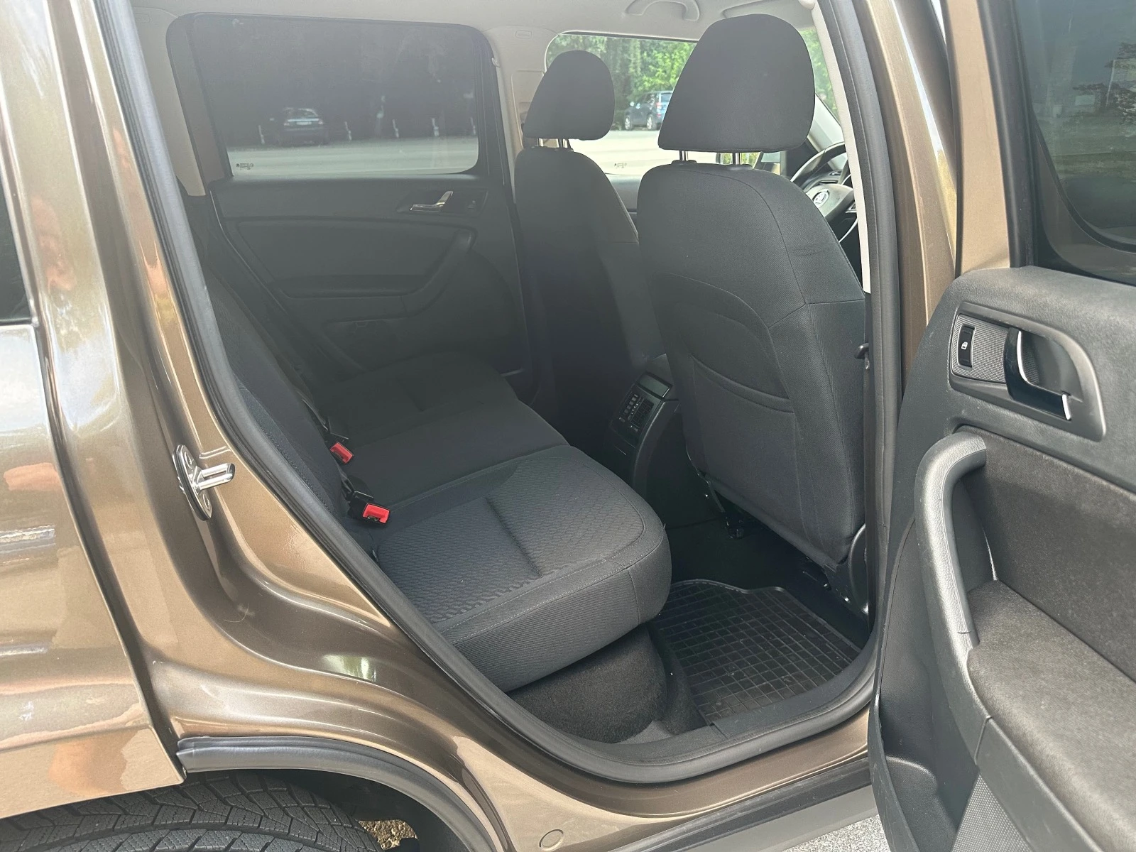 Skoda Yeti 2.0TDI* 4x4* FaceLift* Keyless Go* *  | Mobile.bg   13