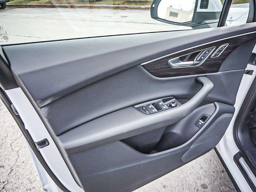 Audi Q7 * quattro Premium * CARFAX * ���� �� �� | Mobile.bg � ����������� 11