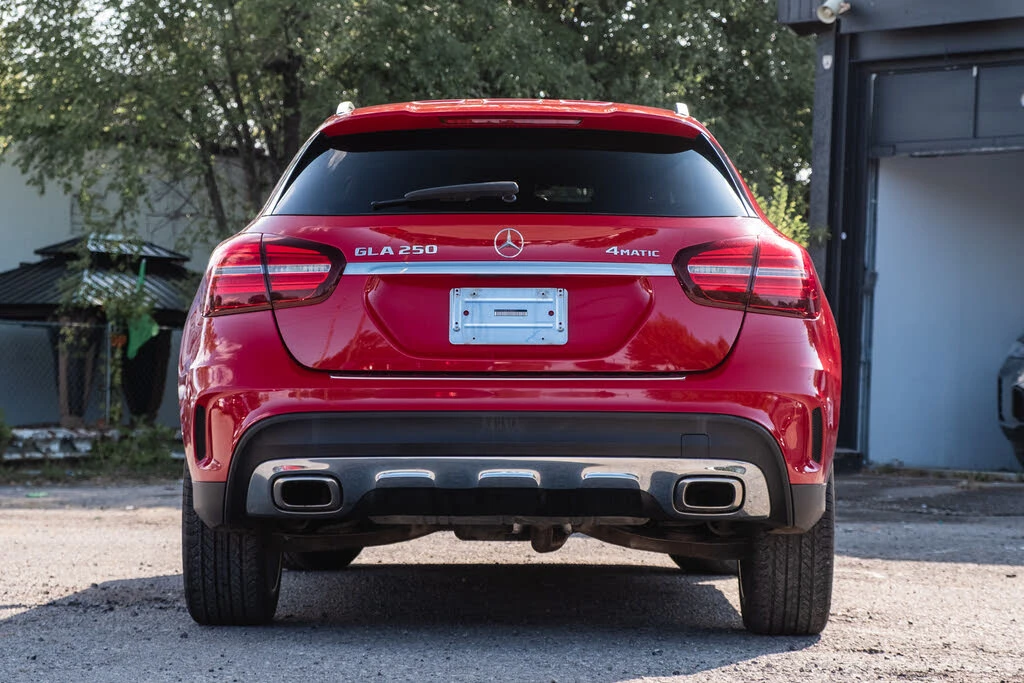 Mercedes-Benz GLA 250 4 MATIC * АвтоКредит (ЦЕНА ДО БГ), снимка 4 - Автомобили и джипове - 53757436