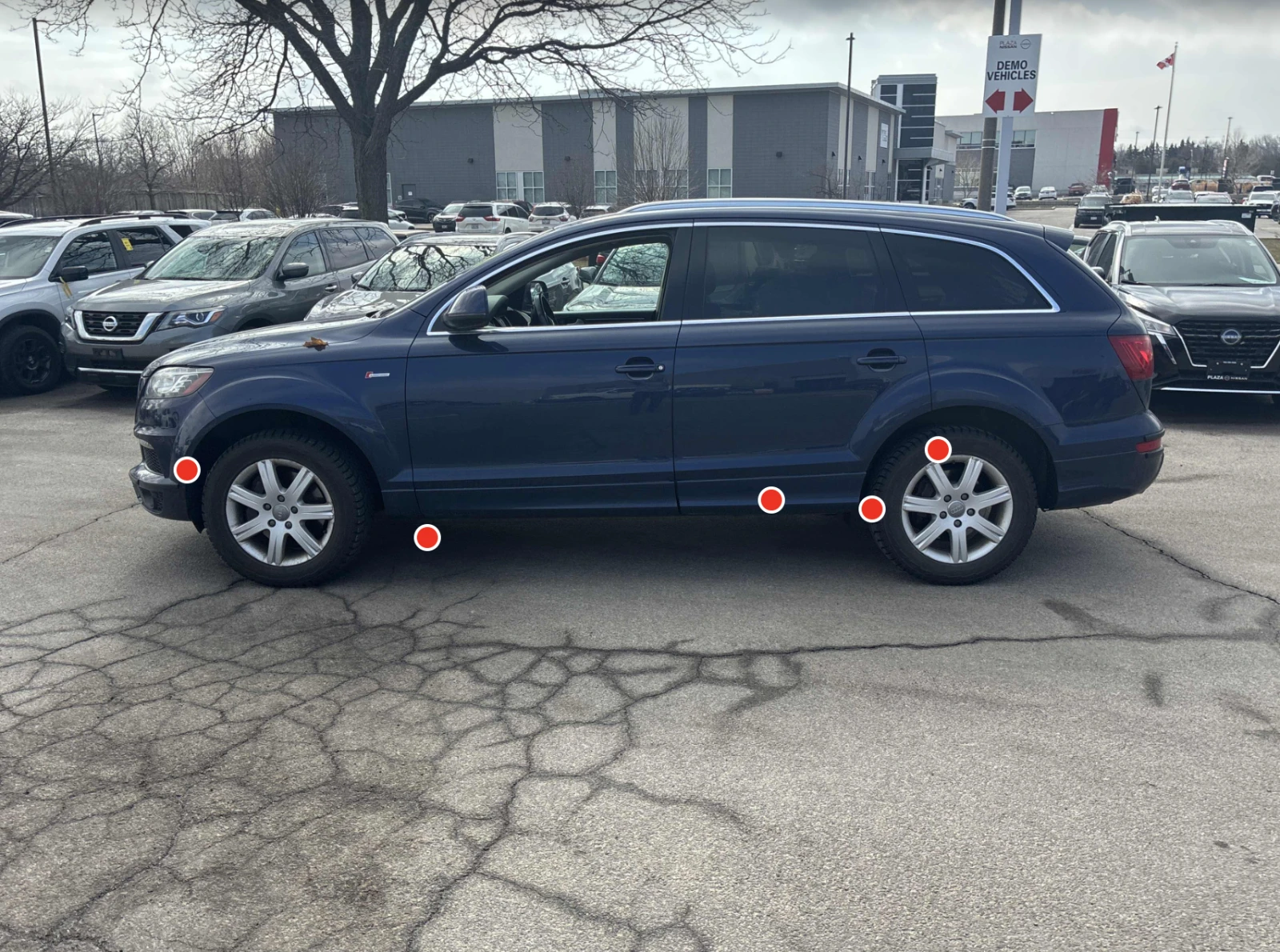 Audi Q7 3.0L Sport* Кожа* Подгрев* втори чифт джанти с гум, снимка 2 - Автомобили и джипове - 53880742