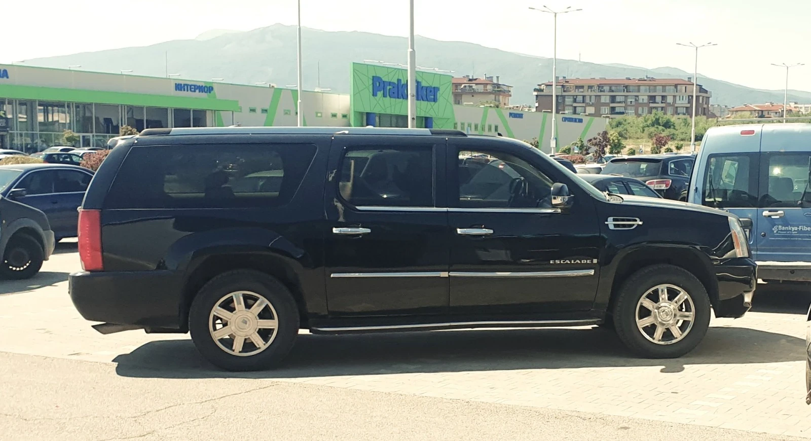Cadillac Escalade, снимка 3 - Автомобили и джипове - 54412868
