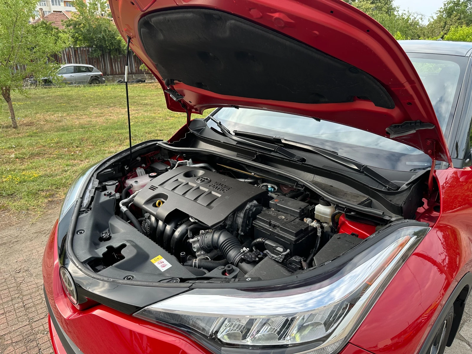 Toyota C-HR 2.0, снимка 8 - Автомобили и джипове - 55155418