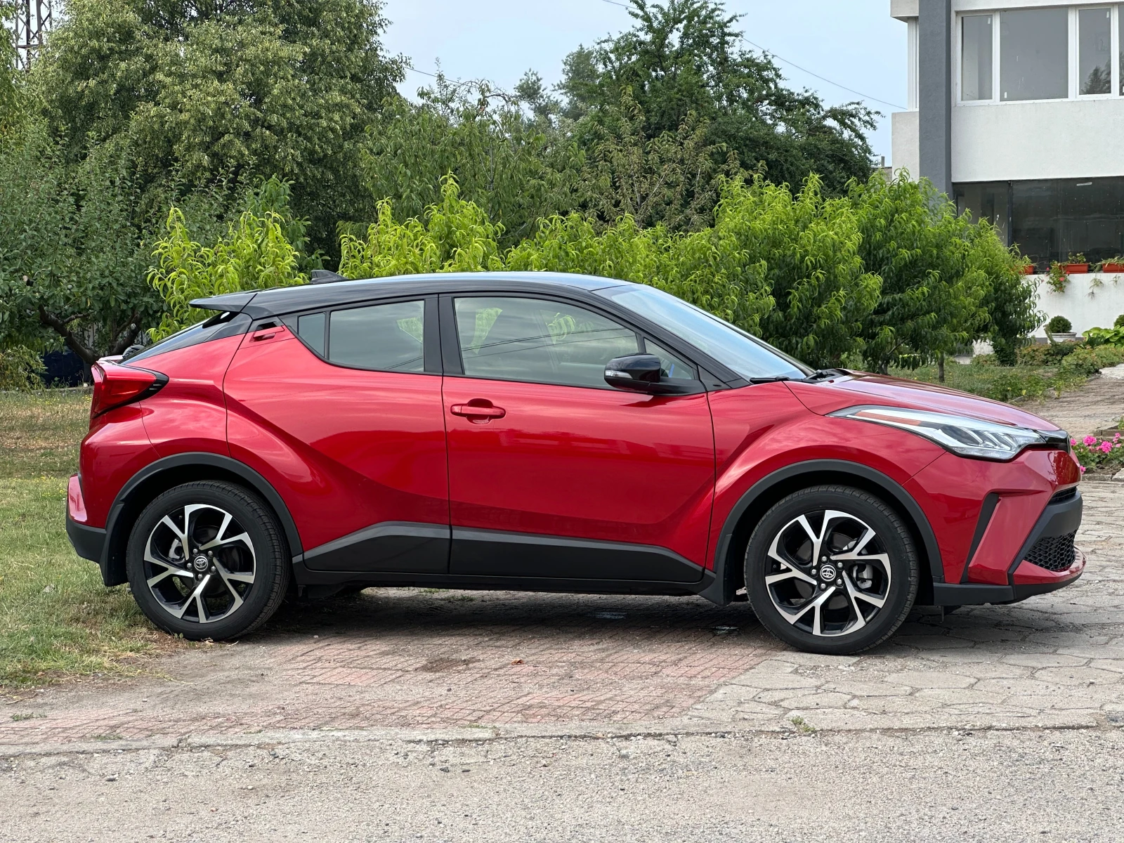 Toyota C-HR 2.0, снимка 7 - Автомобили и джипове - 55155418