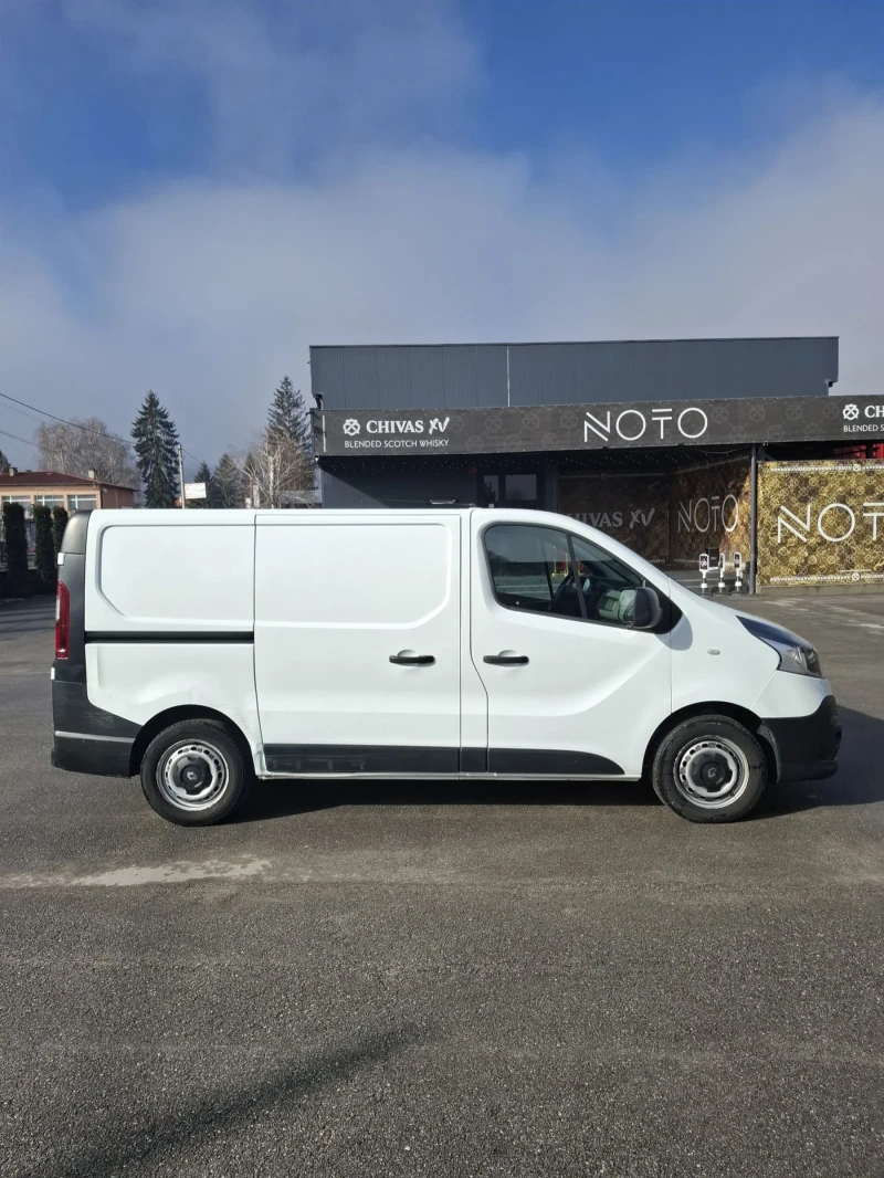 Renault Trafic, снимка 8 - Бусове и автобуси - 53263743