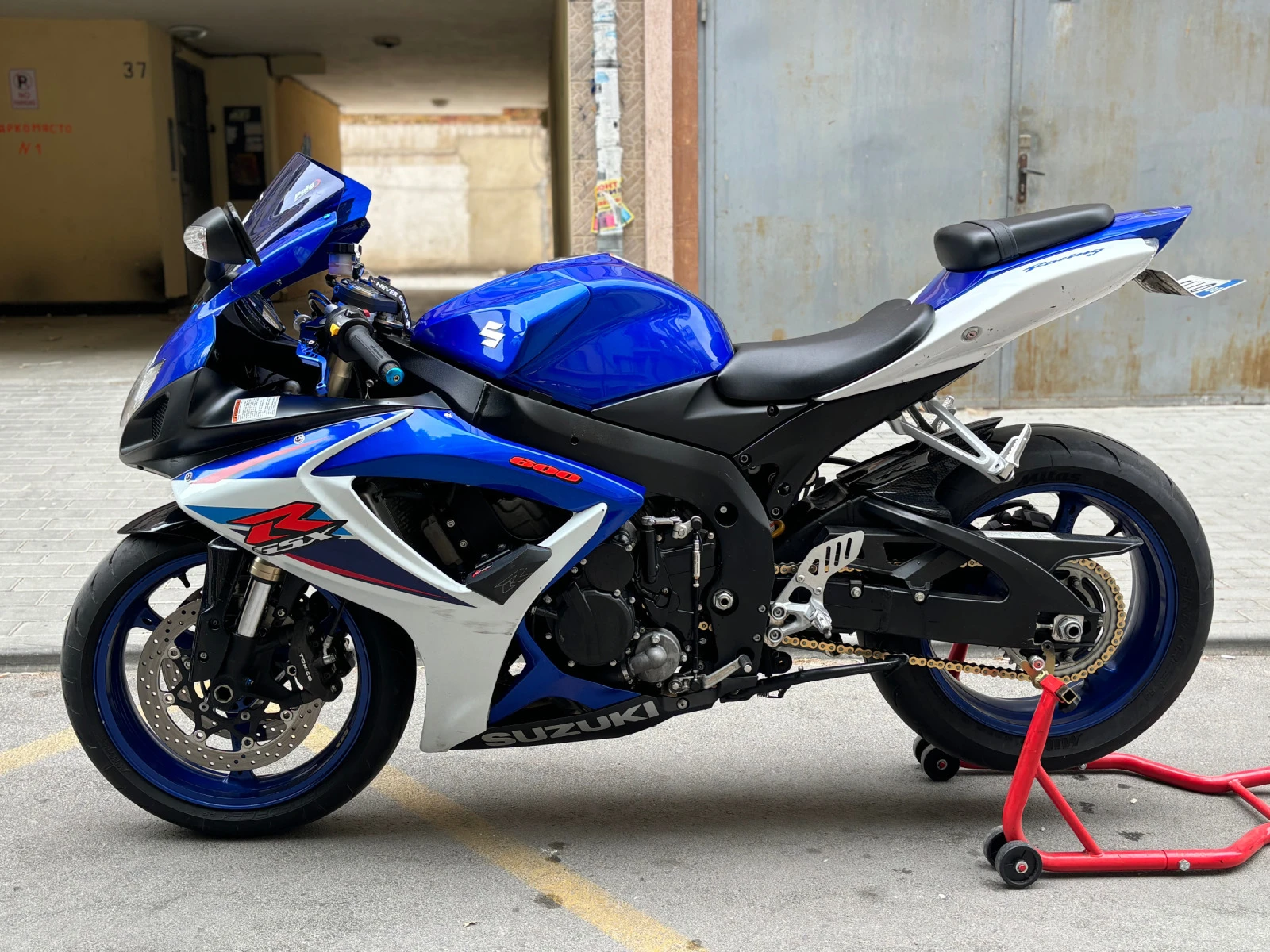 Suzuki Gsxr 600 - изображение 8