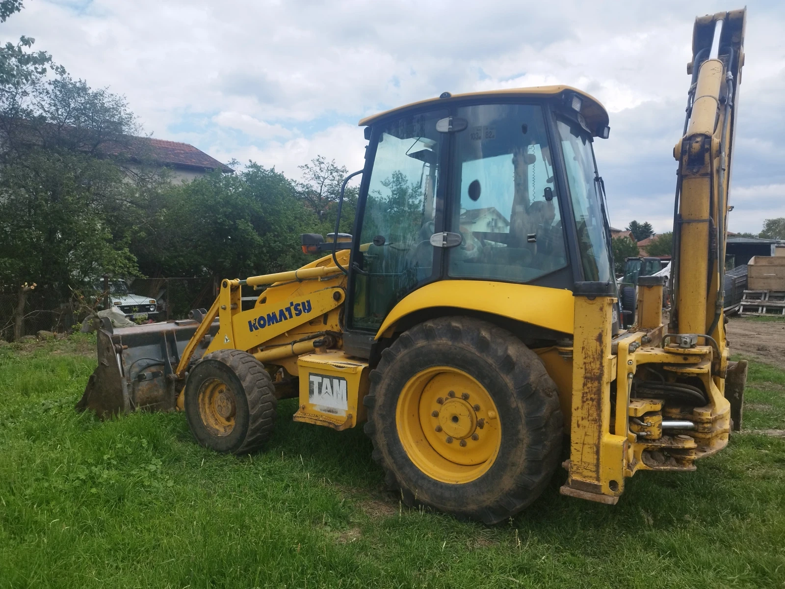 Багер Komatsu WB97R Климатик - изображение 2