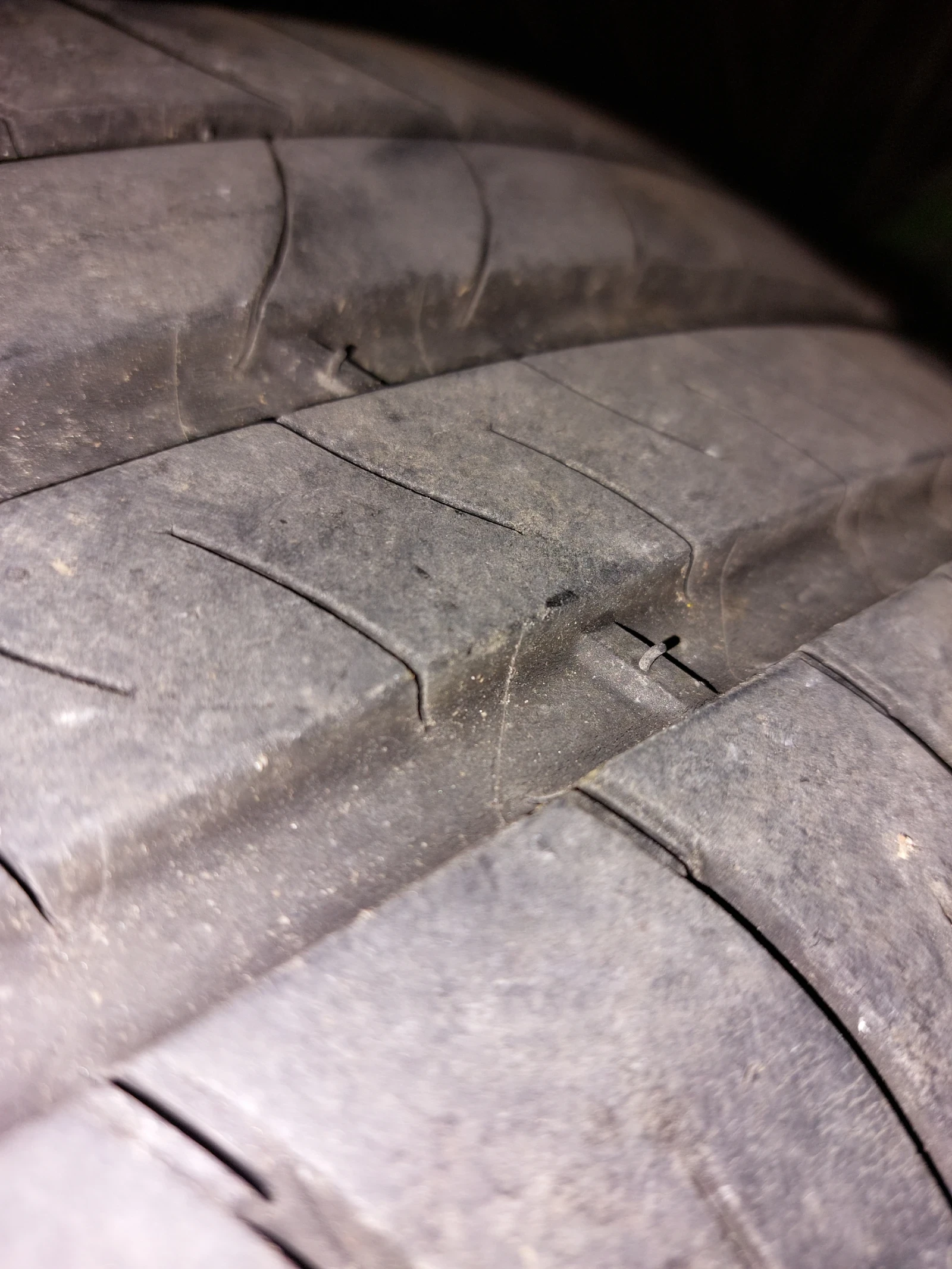 Гуми Летни 205/60R16, снимка 6 - Гуми и джанти - 53845852