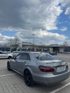 Mercedes-Benz E 220 220, снимка 15