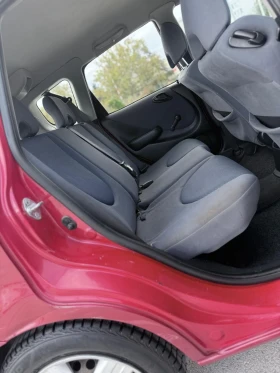 Honda Jazz 1.4/АНГ. ВЕИГА/ОБСЛУЖЕН/ВСИЧКО ПЛ./КЛИМАТИК  - 4400 лв. / 2249.68 € - 61828993 13