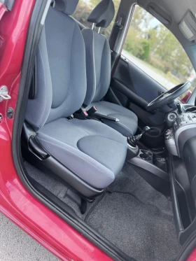 Honda Jazz 1.4/АНГ. ВЕИГА/ОБСЛУЖЕН/ВСИЧКО ПЛ./КЛИМАТИК  - 4400 лв. / 2249.68 € - 61828993 12