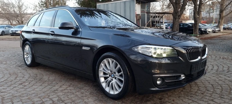 BMW 530 3.0d Xdrive * FACELIFT* DISTRONIC* HEAD UP* SWISS, снимка 3 - Автомобили и джипове - 43597611