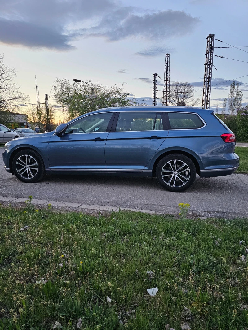 VW Passat Variant, снимка 1 - Автомобили и джипове - 47451053