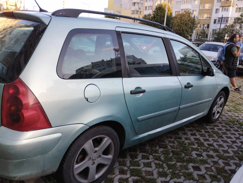 Peugeot 307 2.0 HDI, снимка 11 - Автомобили и джипове - 47250170