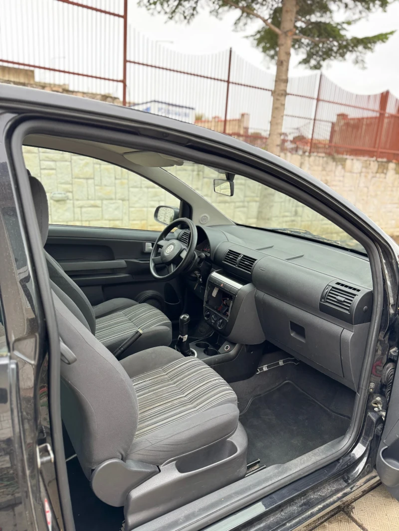 VW Fox 1.2 klimatik, снимка 7 - Автомобили и джипове - 48103213