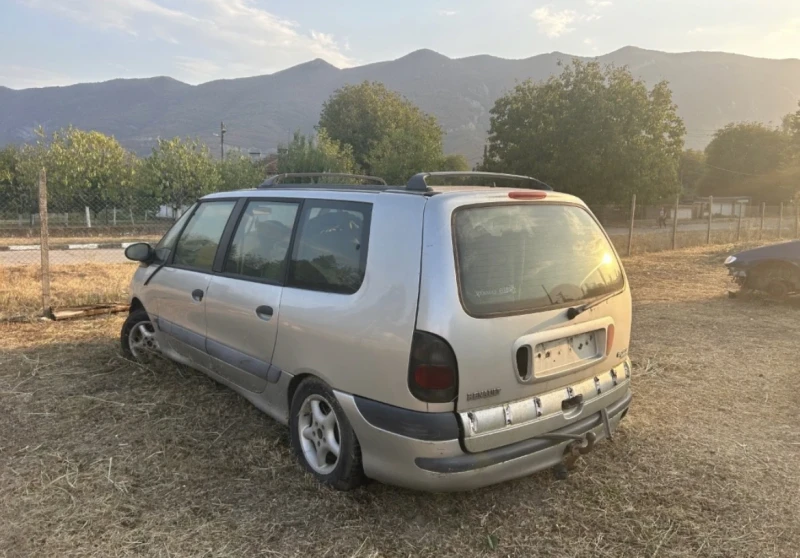 Renault Grand espace 2.2td, снимка 1 - Автомобили и джипове - 47975165