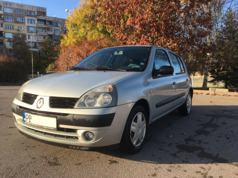 Renault Clio, снимка 1 - Автомобили и джипове - 48654403