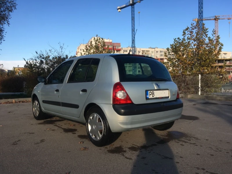 Renault Clio, снимка 5 - Автомобили и джипове - 48654403