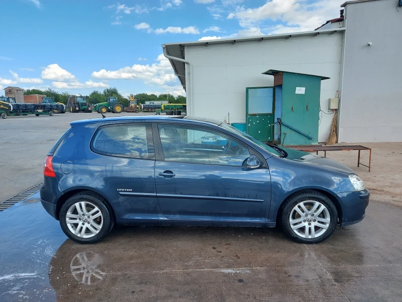 VW Golf Голф 5, снимка 2 - Автомобили и джипове - 49208043