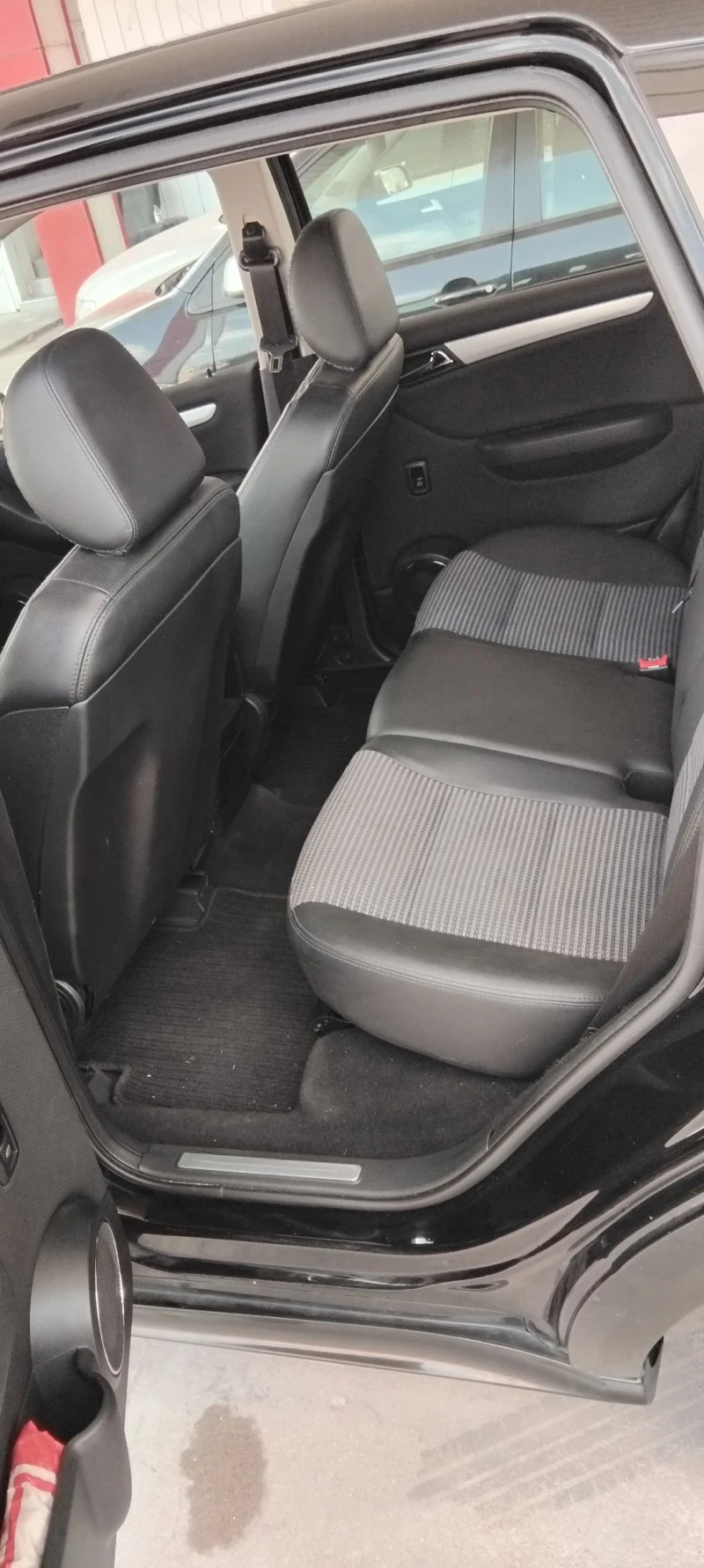 Mercedes-Benz A 160 Avantgarde, снимка 8 - Автомобили и джипове - 52556868