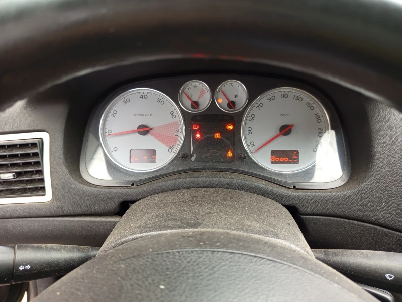 Peugeot 307 1.6 109к.с, снимка 10 - Автомобили и джипове - 52340138