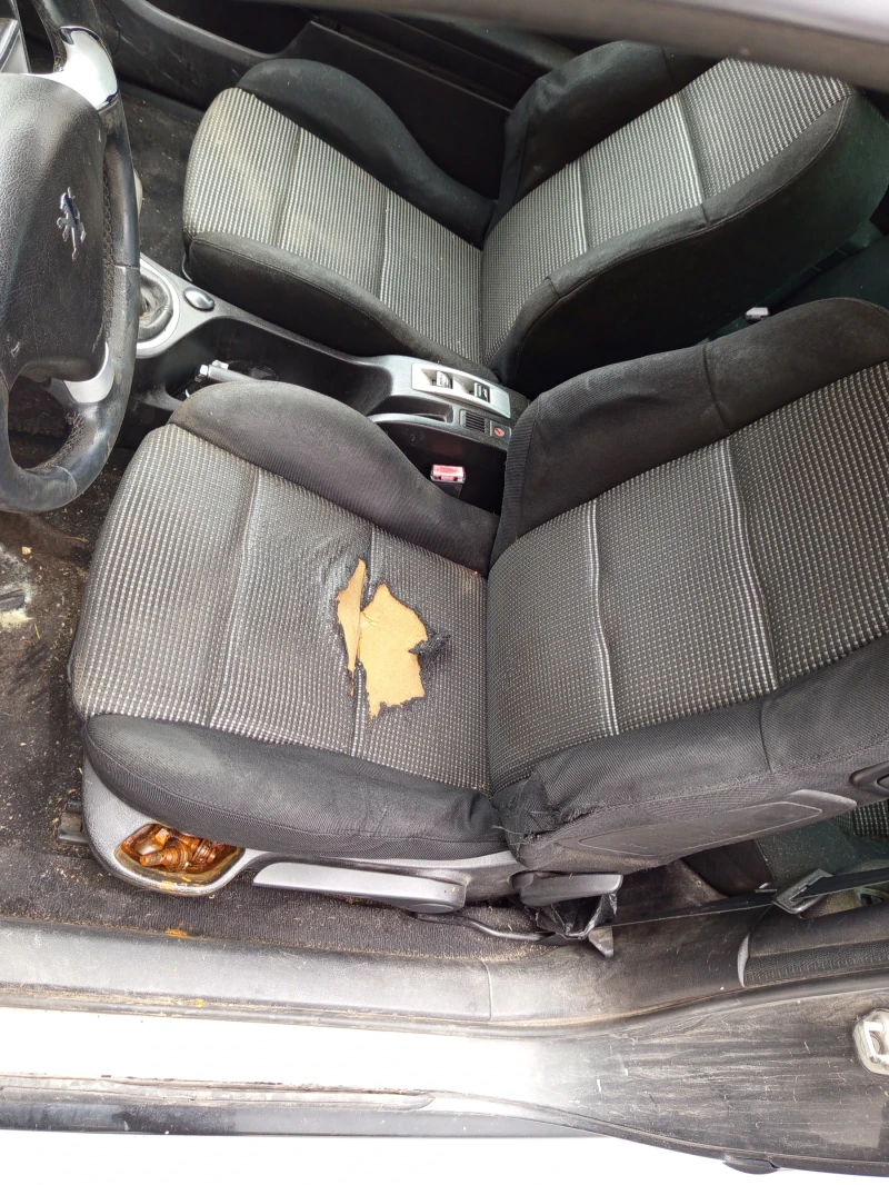 Peugeot 307 1.6 109к.с, снимка 8 - Автомобили и джипове - 52340138