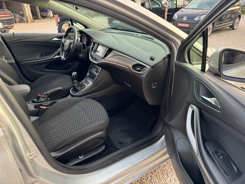Opel Astra 1.6TDI-95кс, снимка 17 - Автомобили и джипове - 52727942