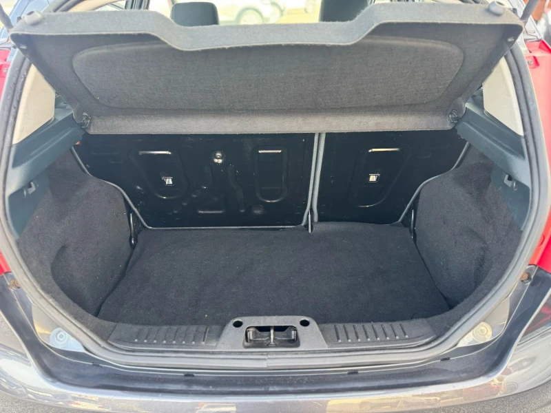 Ford Fiesta 1.4 97k.c LPG, снимка 17 - Автомобили и джипове - 53117362