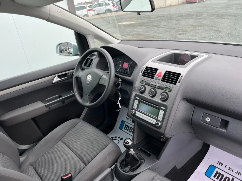 VW Touran 1.9TDI-105k.c.7места, снимка 8 - Автомобили и джипове - 53162212