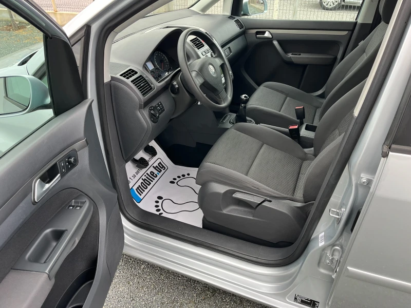VW Touran 1.9TDI-105k.c.7места, снимка 13 - Автомобили и джипове - 53162212