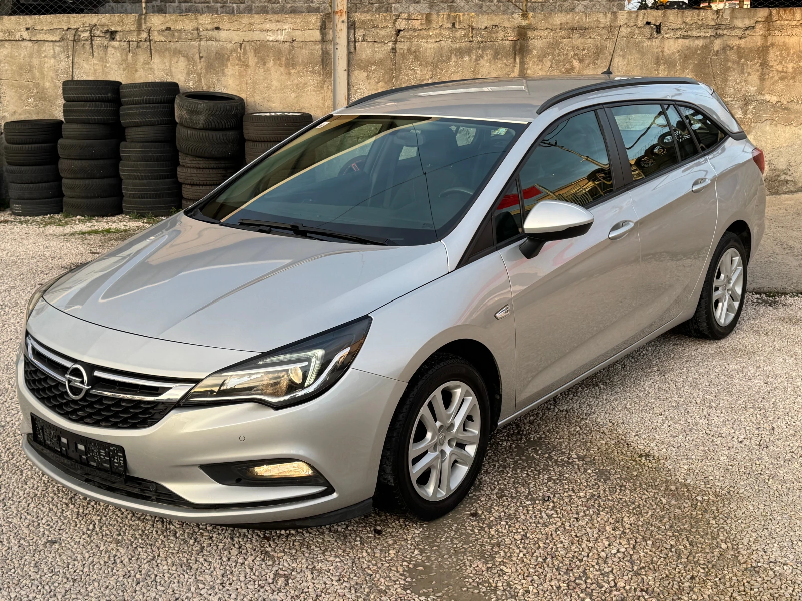 Opel Astra 1.6TDI-95кс, снимка 1
