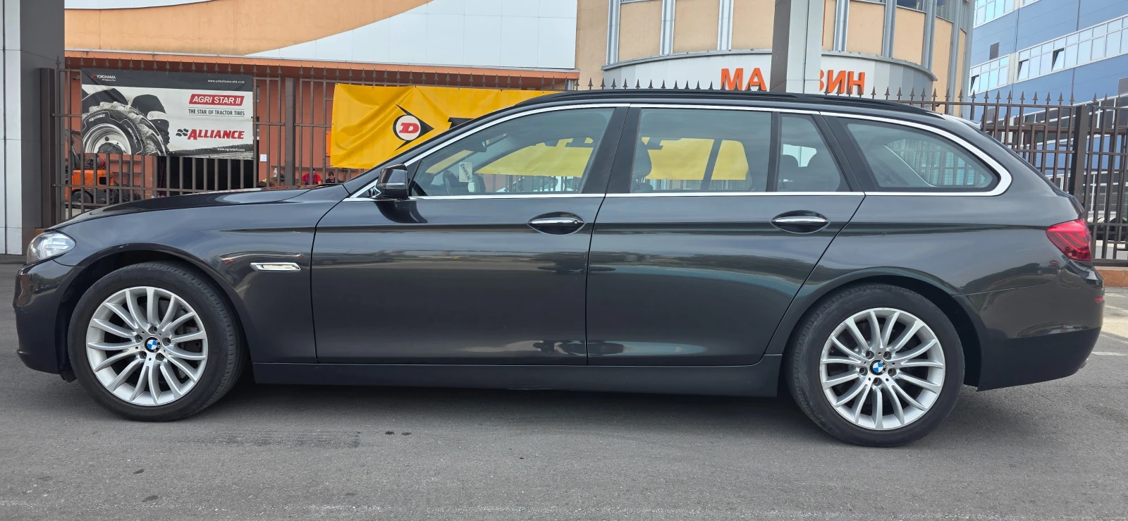 BMW 530 3.0d Xdrive* FACE* HEAD UP* LUXURY* ШВЕЙЦАРИЯ, снимка 7 - Автомобили и джипове - 55197639